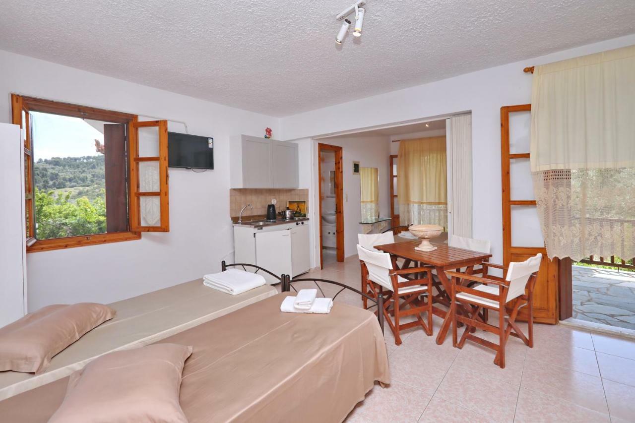 Marlitsis Apartments & Studios Skopelos stad Exteriör bild