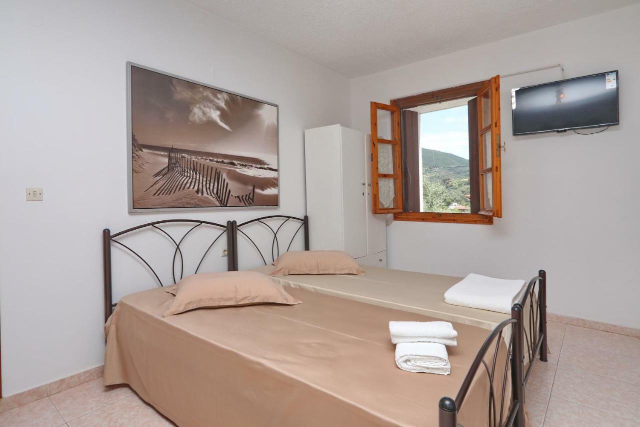 Marlitsis Apartments & Studios Skopelos stad Exteriör bild