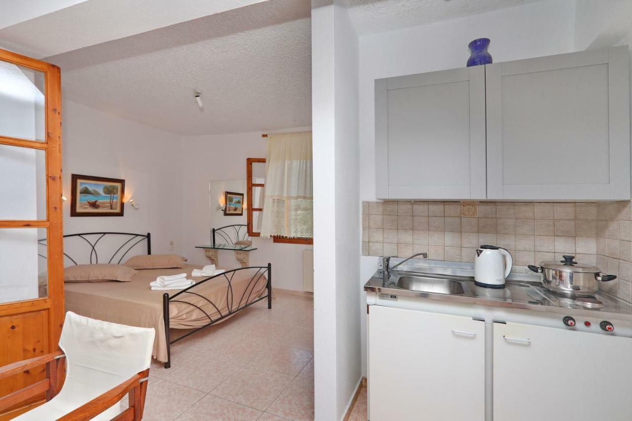 Marlitsis Apartments & Studios Skopelos stad Exteriör bild